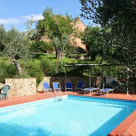Brucianesi Sleeps 2 Pool Wifi T763516 Camaione